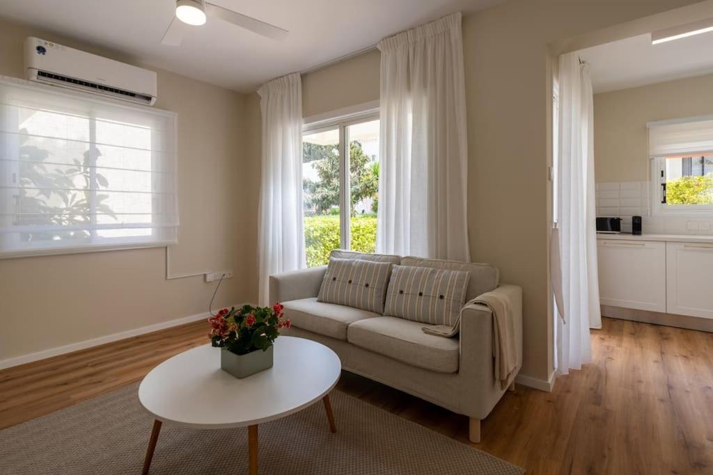 Cozy Nerina Cottage At Harbour بافوس المظهر الخارجي الصورة